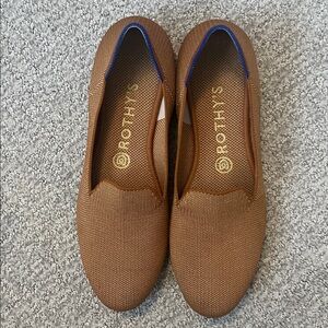 Rothy's Tan Loafers sz 9